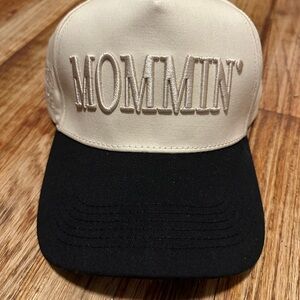 Beige and Black 'Mommin'' Baseball Cap